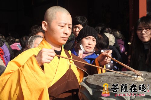 上海七宝教寺举行中峰三时系念法会
