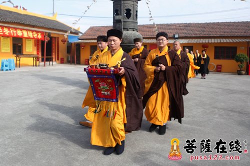 上海省殿禅寺举行中峰三时系念法会