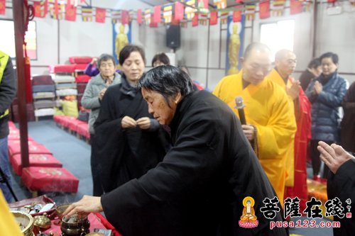 时逢冬至 上海省殿禅寺举行祭祖思亲法会