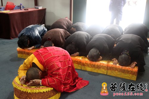 时逢冬至 上海省殿禅寺举行祭祖思亲法会