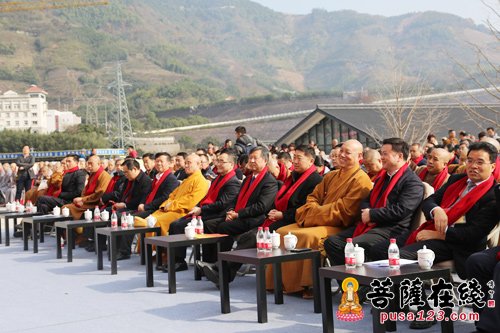 浙江佛学院落户奉化 推动雪窦山名山建设