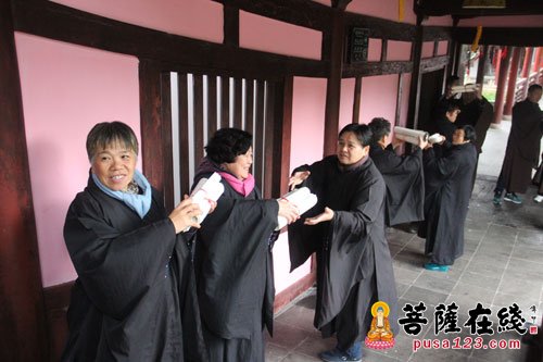 寒山寺-苏州寒山寺举行第五届万人抄经回向功德法会