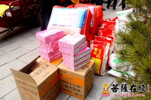 精准扶贫 温情暖冬 石家庄佛协慈善工作落实到“家”