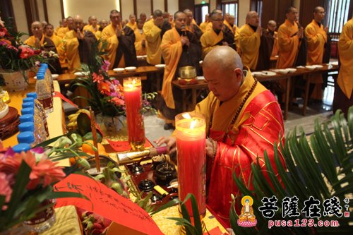 寒山寺-苏州寒山寺新年上堂大斋法会 秋爽大和尚为众说法