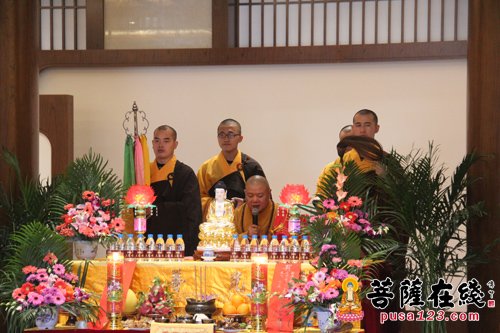寒山寺-苏州寒山寺新年上堂大斋法会 秋爽大和尚为众说法