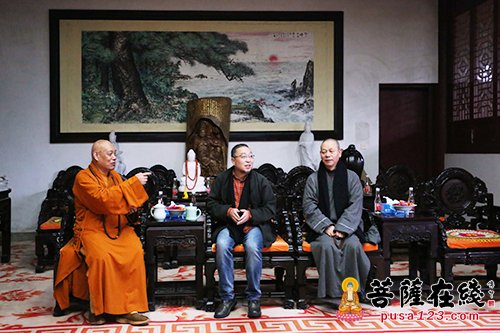 普陀山佛教协会举行梁建平居士捐赠观音宝像仪式
