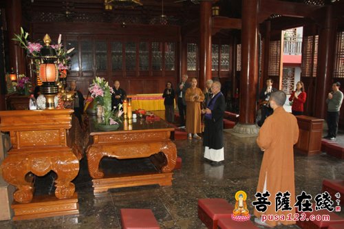 佛教-中日禅文化交流协会会长大谷哲夫一行参访厦门鸿山寺
