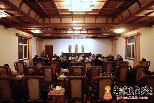 普陀山佛教协会召开2016年度车队驾驶员年终安全会议