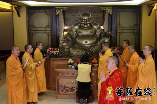 福建厦门-菩萨就在你身边 厦门鸿山寺一楼天王殿正式启用