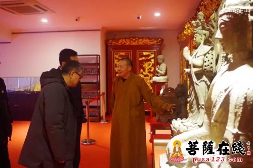 刘世军-中共闵行区委常委、宣传部部长刘世军一行赴七宝教寺参访