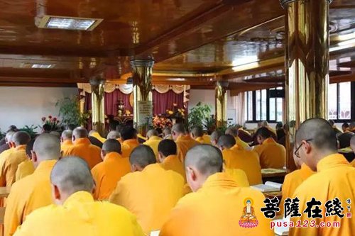 佛教-福建佛学院男众部举行为期三天诵经活动