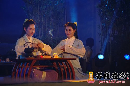 佛教-中华原创禅茶音乐会绽放印度 两万观众同观赏