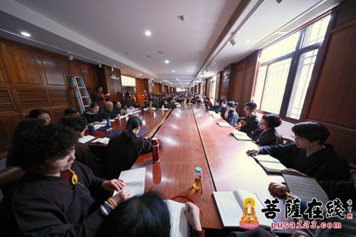 地藏菩萨本愿经-佛陀出家日 一千多人在鸿山寺诵《地藏经》