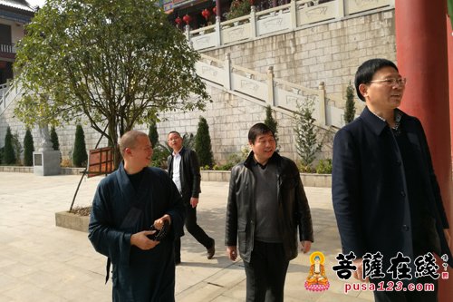 丰城-宜春市民宗局龚乔局长调研丰城 要求宗教领域安全维稳