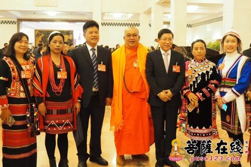 佛教-帕松列龙庄勐提案：加强中国南传佛教建设、维护民族团结、促进边疆稳定