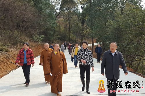 圣安-湖南省政协民宗委主任李壮丽调研岳阳圣安寺宗教工作