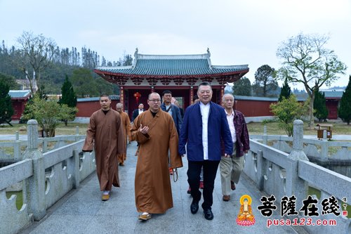 少林寺-全球洪门联盟刘会进总会长一行参访南少林寺 空性大和尚热情招待