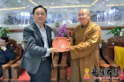 五祖寺-广东省考察团五祖寺参访交流 随履祖师的脚步