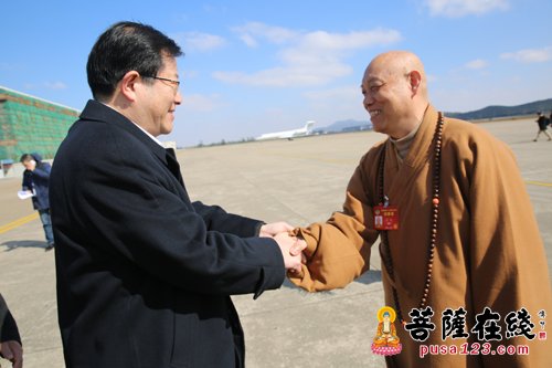 普陀山-中佛协副会长道慈大和尚：认真传达与学习两会精神