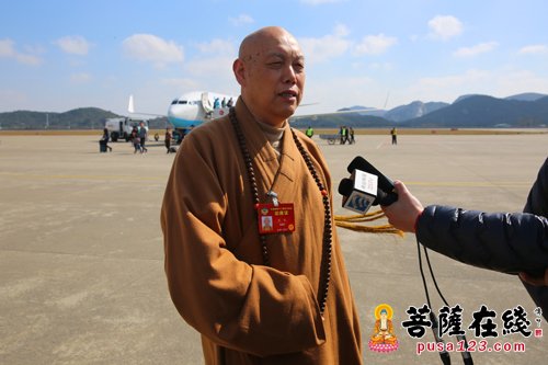 普陀山-中佛协副会长道慈大和尚：认真传达与学习两会精神