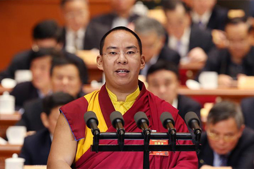 十一世班禅谈"假僧假道":建议建立长效监管机制