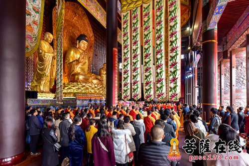 峨眉山-峨眉山各寺院举行佛事活动 欣迎普贤圣诞 祈祷国泰民安