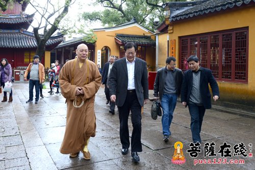 佛教-舟山市委常委王伟调研普陀山 祝愿普陀山越来越好