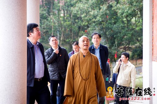 佛教-泉州市委常委林万明一行调研雪峰寺 法度法师热情接待