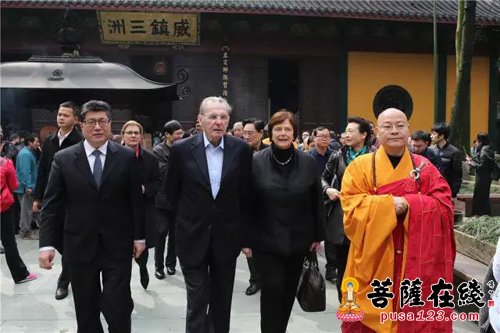 佛教-前国际奥委会主席一行访问杭州灵隐寺 促进佛教与体育的交流