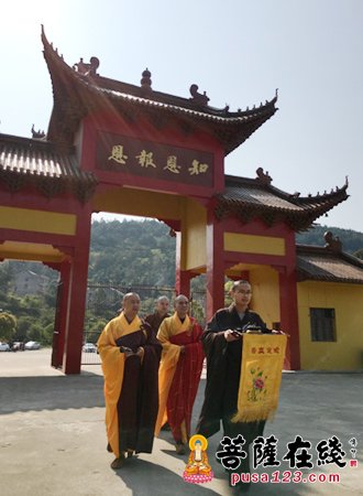 上饶-江西上饶博山能仁禅寺清明扫塔 深切缅怀觉海大和尚