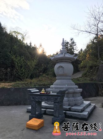 上饶-江西上饶博山能仁禅寺清明扫塔 深切缅怀觉海大和尚