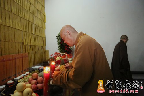 清明习俗-普济禅寺举行清明祭祖报恩法会 忆念祖师恩德