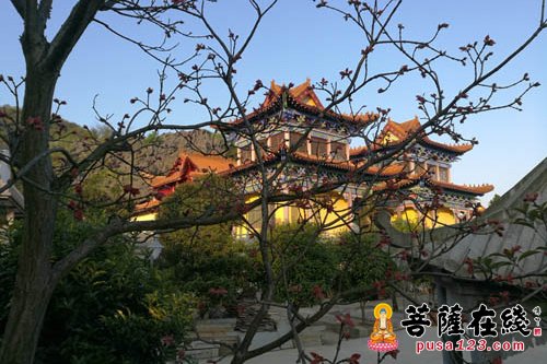 沉香-湖南省民宗委副主任曹承明一行莅临沉香寺 叮嘱安全第一