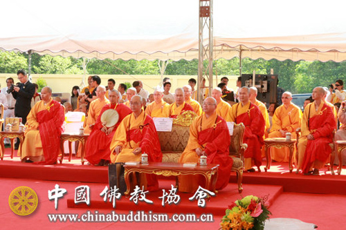 佛教-这座吉祥金观音像延续了中泰两国佛教千年交流历史