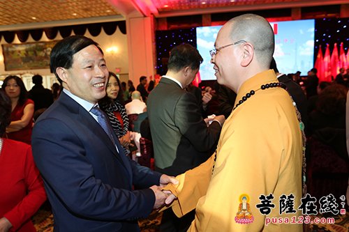 时政外交-驻多伦多总领事何炜夫妇举行到任招待会 达义法师应邀参加