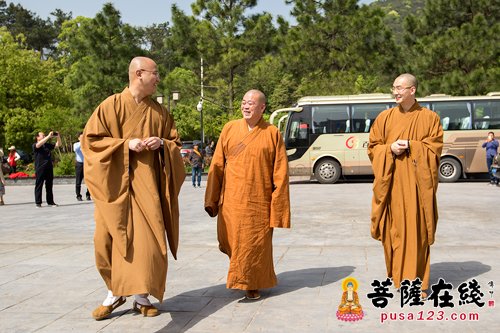 法华寺-永信大和尚赴湖州法华寺参观 就寺院建设给予意见