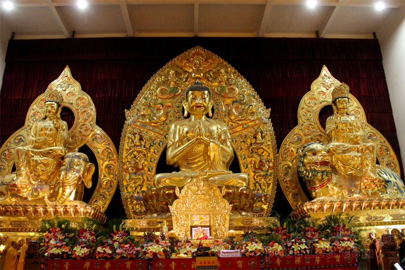 【高清图集】昆明宝华寺浴佛法会:洗礼心灵 开启智慧