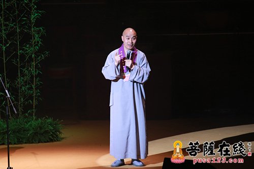 佛教-昨夜香港红馆华灯璀璨 清静庄严摄人心魂