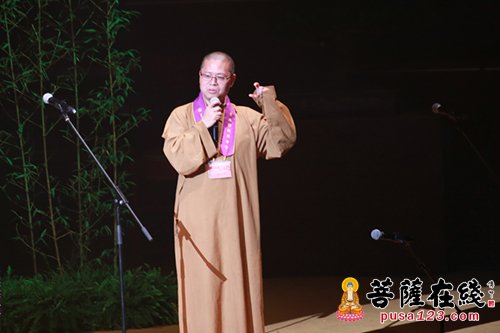 佛教-昨夜香港红馆华灯璀璨 清静庄严摄人心魂