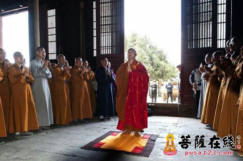 佛教-道极大和尚带领佛子走进奉国寺 领略千年古寺风采