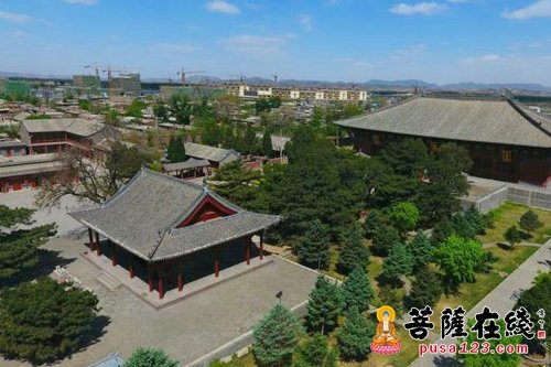 佛教-道极大和尚带领佛子走进奉国寺 领略千年古寺风采