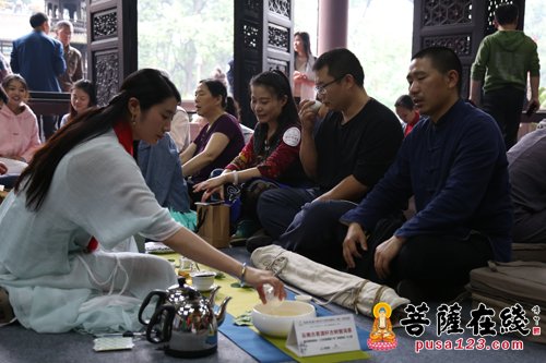 佛教-重庆华岩寺感恩母亲茶会 呼唤传统孝道回归