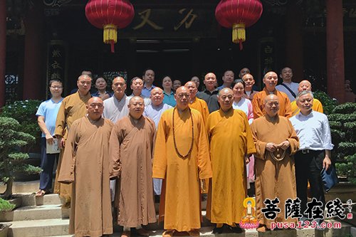 佛教-正慈大和尚一行参访普陀山 深入了解普陀山佛协管理机制