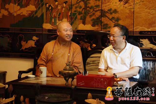 赵德明-广西自治区党委常委赵德明赴龙华古寺调研