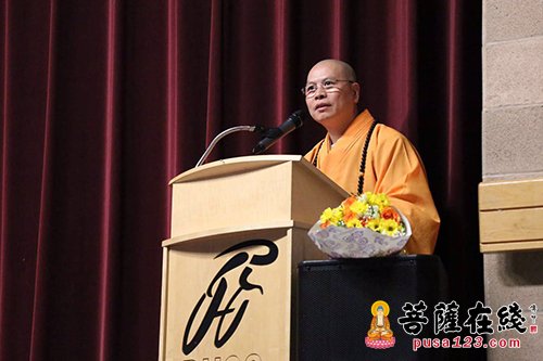 佛教-达义大和尚应邀参加佛法讲座 用英文为众演讲佛法