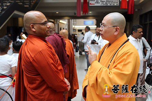 佛教-达义大和尚应邀参加佛法讲座 用英文为众演讲佛法