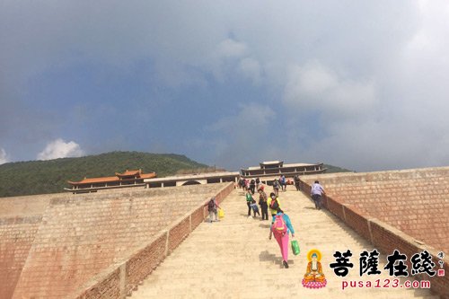 药王菩萨-昆明西华禅寺举行药王菩萨暨灵药祖师诞辰法会