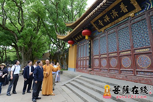 佛教-国宗局副局长张彦通一行调研普陀山 提出三点希望