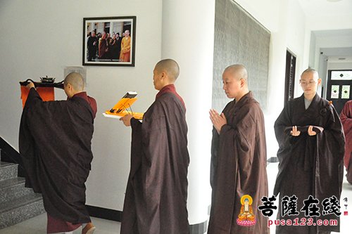 佛教-浙江丽水崇仁寺恭迎普德法师宣讲《随机羯磨》
