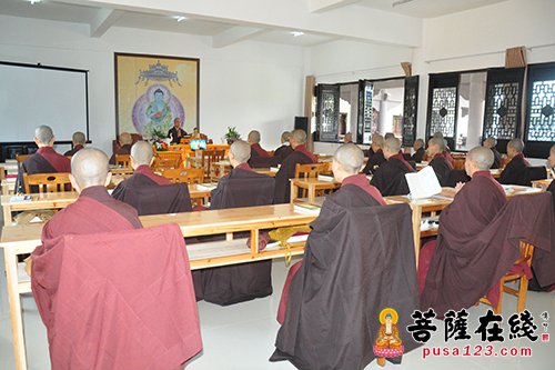 佛教-浙江丽水崇仁寺恭迎普德法师宣讲《随机羯磨》